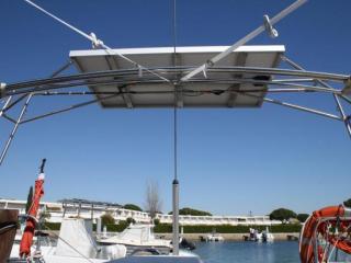 Support de panneaux solaires sur bateau